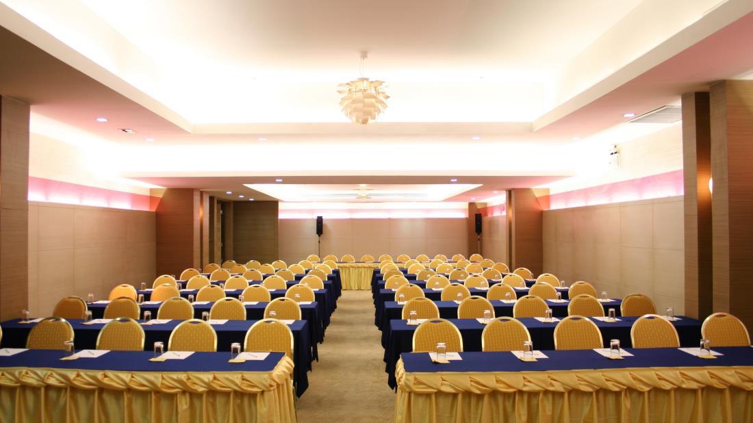 Baiyoke Suite Hotel Bangkok Negocio foto